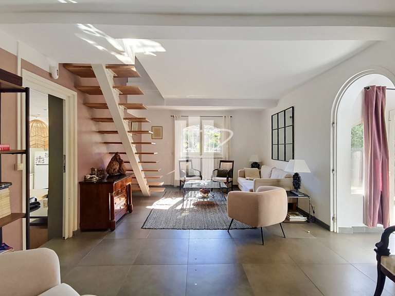 Maison Saint-Raphaël - 5 chambres - 155m²