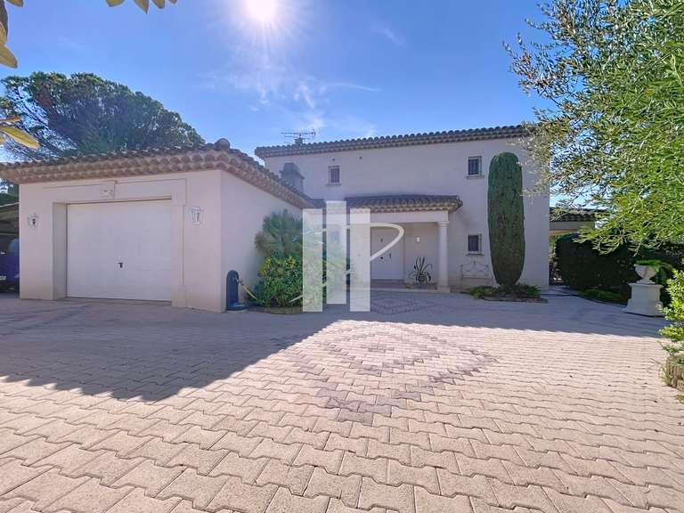 House Saint-Raphaël - 3 bedrooms - 126m²