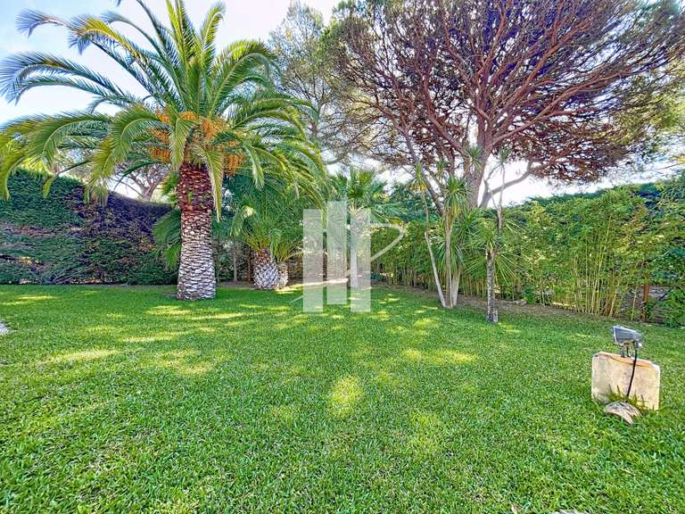 House Saint-Raphaël - 3 bedrooms - 126m²
