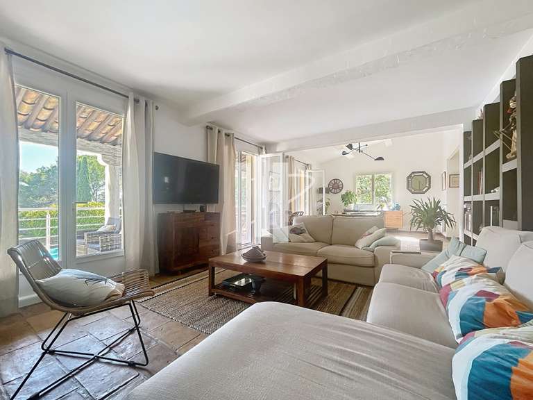 Maison Saint-Raphaël - 4 chambres - 194m²