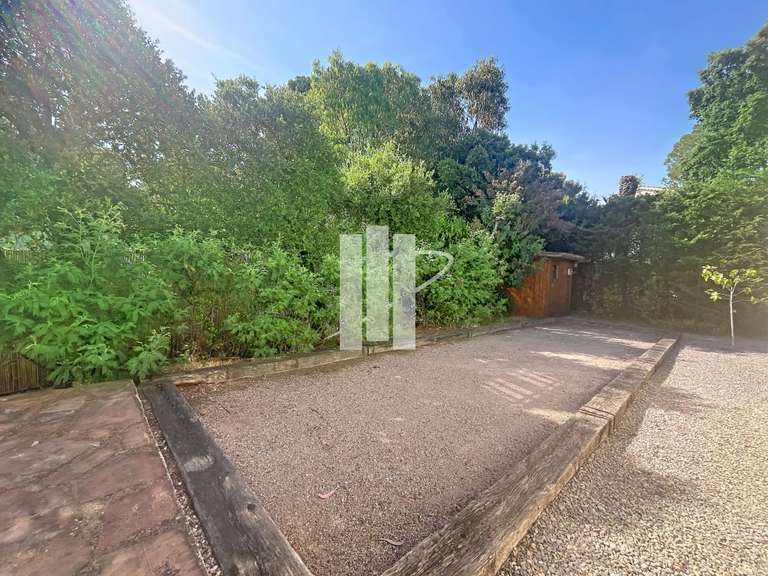 Maison Saint-Raphaël - 4 chambres - 194m²