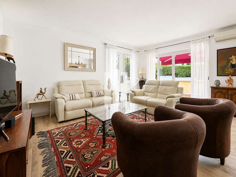 Maison Saint-Raphaël - 4 chambres - 229m²