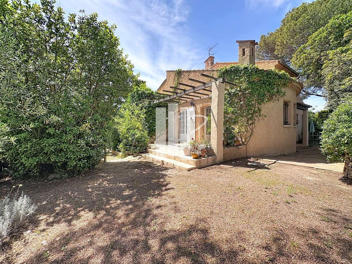 Maison Saint-Raphaël
