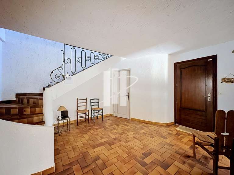 Maison Saint-Raphaël - 4 chambres - 196m²