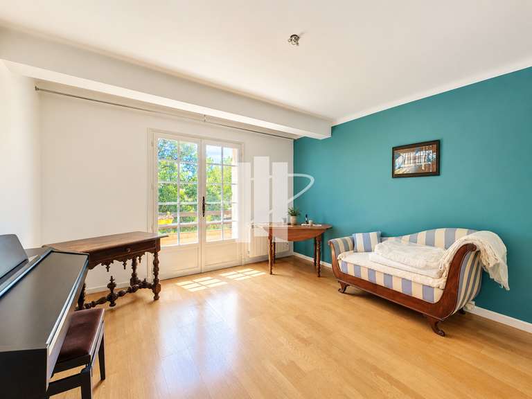 House Saint-Raphaël - 4 bedrooms - 196m²