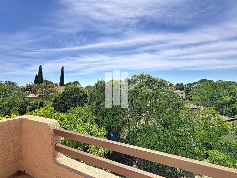 Maison Saint-Raphaël - 4 chambres - 196m²