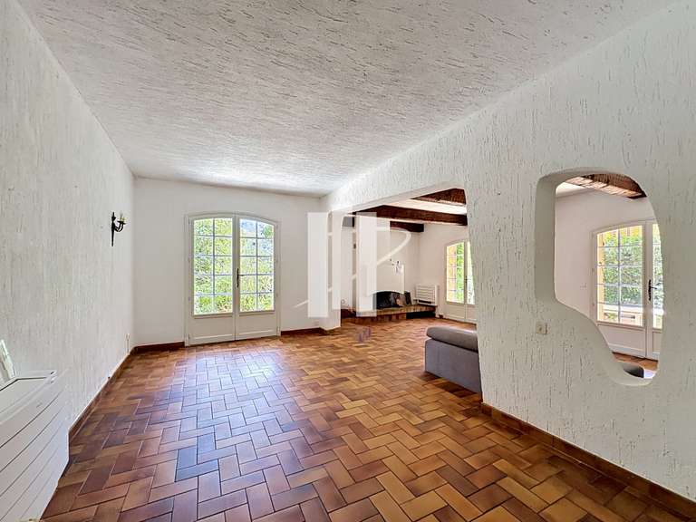 Maison Saint-Raphaël - 4 chambres - 196m²