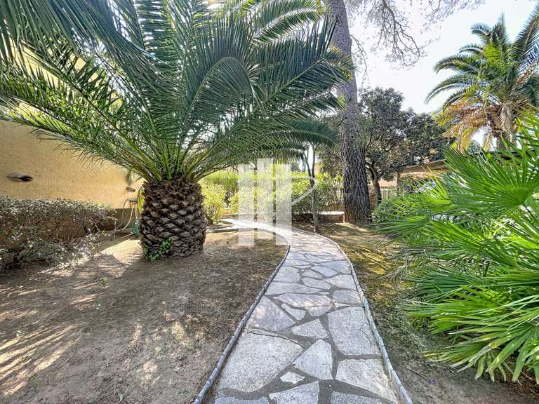 Maison Saint-Raphaël - 3 chambres - 110m²