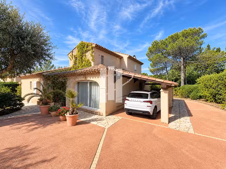 House Saint-Raphaël - 3 bedrooms - 200m²