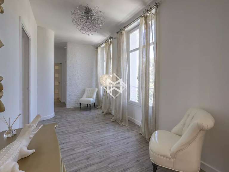 Property Saint-Raphaël - 8 bedrooms - 352m²