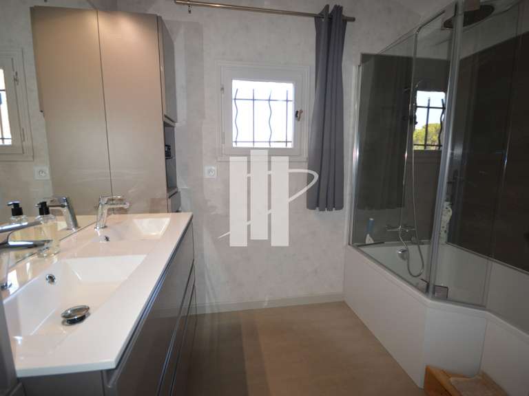 Villa Saint-Raphaël - 3 bedrooms - 104m²