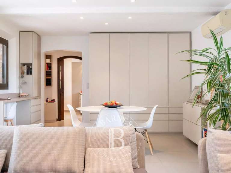 Villa Saint-Raphaël - 4 bedrooms - 220m²
