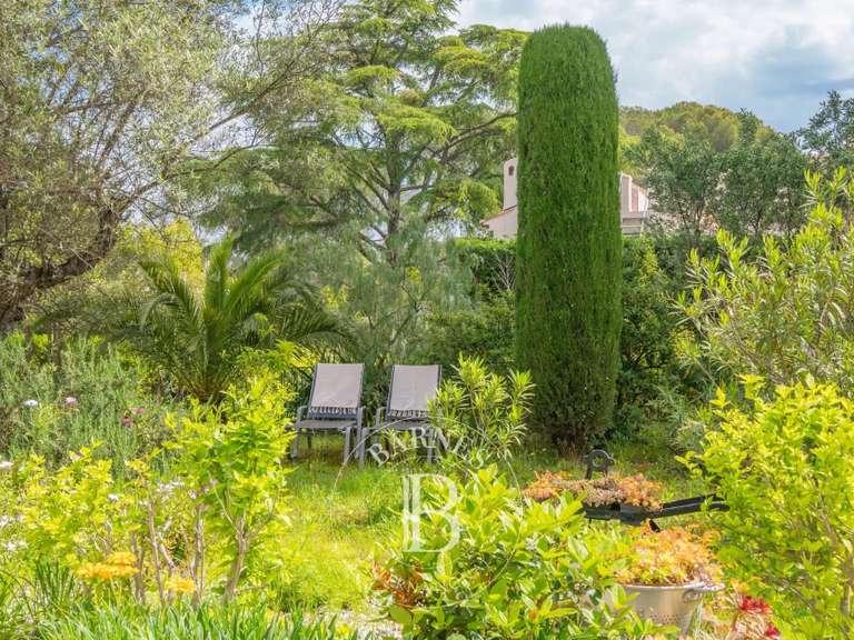 Villa Saint-Raphaël - 4 bedrooms - 220m²