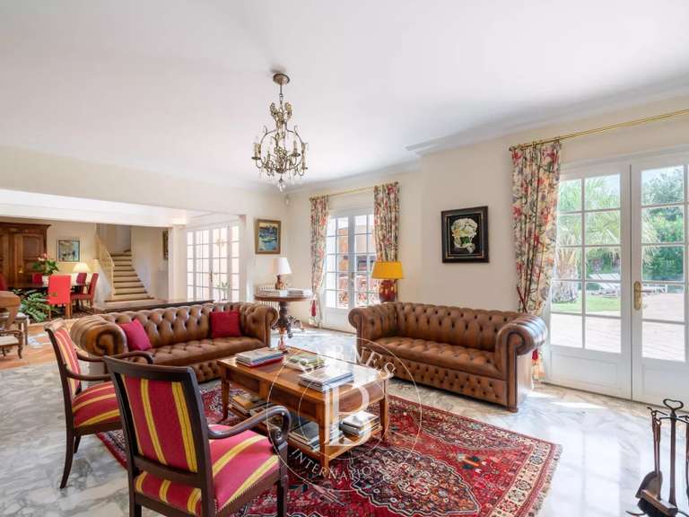 Villa Saint-Raphaël - 6 chambres - 350m²