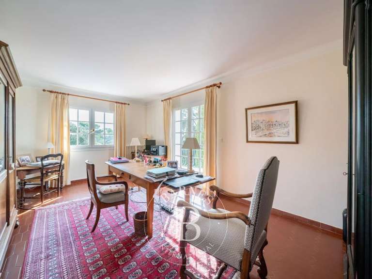 Villa Saint-Raphaël - 6 chambres - 350m²