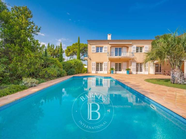 Villa Saint-Raphaël - 6 chambres - 350m²