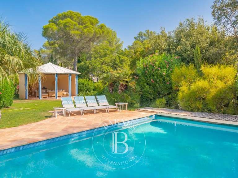 Villa Saint-Raphaël - 6 chambres - 350m²
