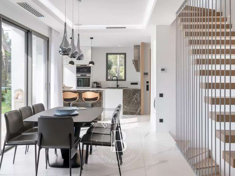 Villa Saint-Raphaël - 4 chambres - 170m²