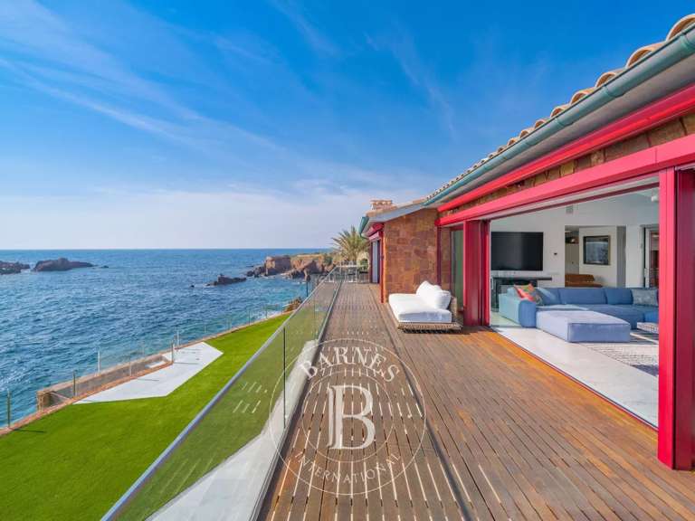 Villa Saint-Raphaël - 4 chambres - 350m²