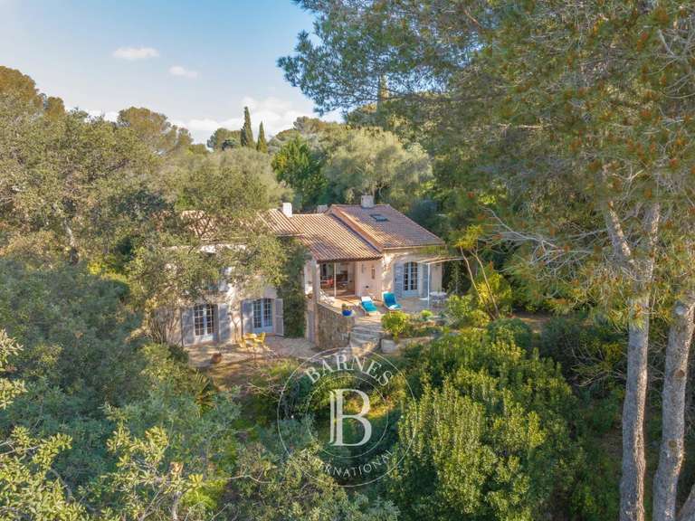 Villa Saint-Raphaël - 6 chambres - 208m²