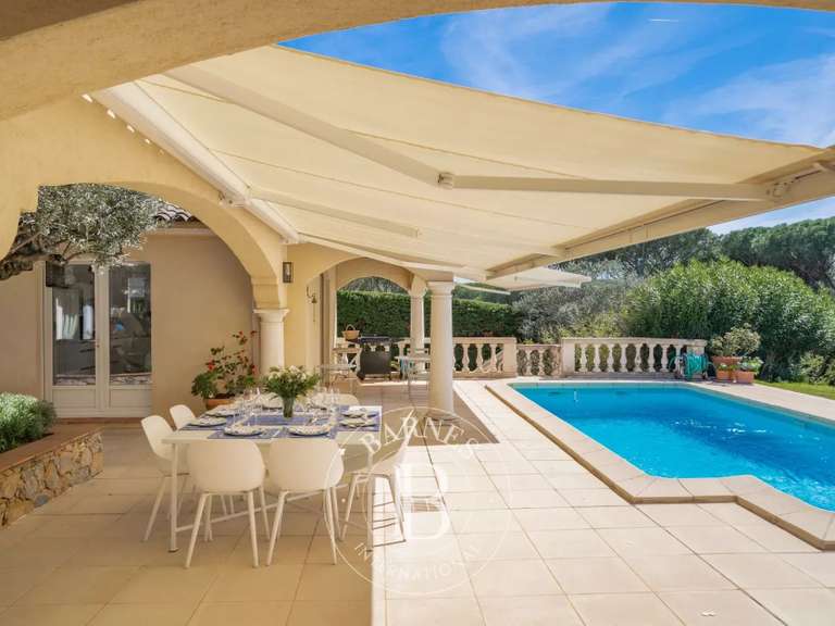 Villa Saint-Raphaël - 5 chambres - 300m²