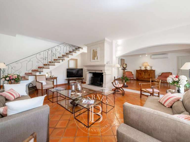 Villa Saint-Raphaël - 5 chambres - 300m²