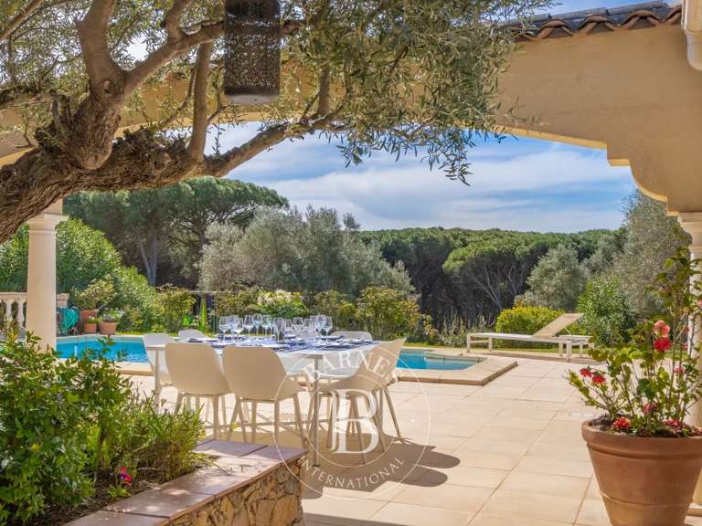 Villa Saint-Raphaël - 5 chambres - 300m²