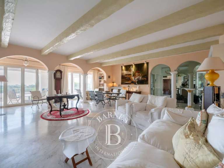 Villa Saint-Raphaël - 6 chambres - 250m²