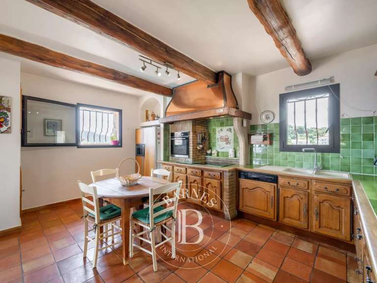 Villa Saint-Raphaël - 5 chambres - 230m²