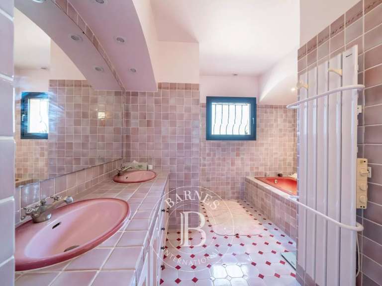 Villa Saint-Raphaël - 5 chambres - 230m²