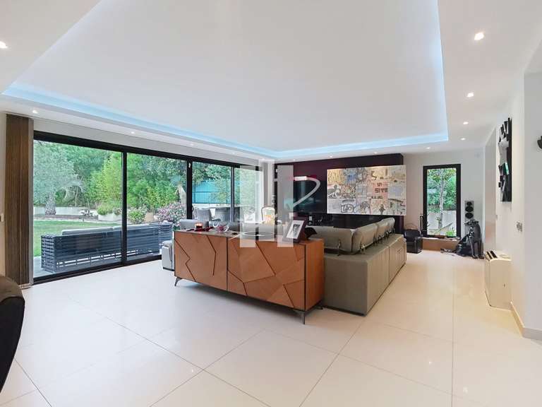 Villa Saint-Raphaël - 4 chambres - 230m²