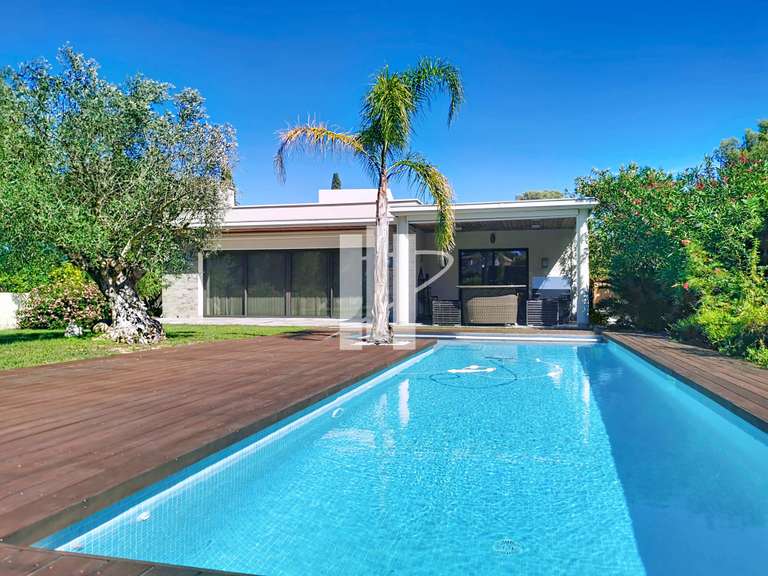 Villa Saint-Raphaël - 4 chambres - 230m²