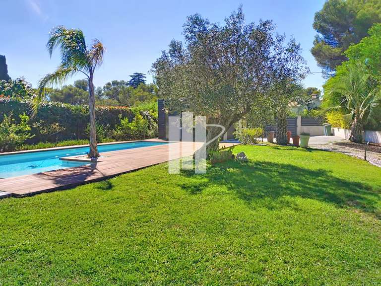 Villa Saint-Raphaël - 4 chambres - 230m²