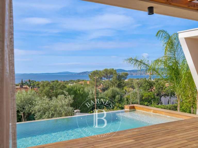Villa with Sea view Saint-Raphaël - 5 bedrooms - 280m²