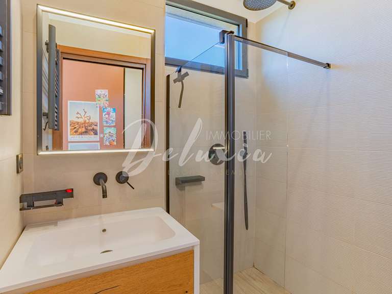 Villa Saint-Raphaël - 3 chambres - 160m²