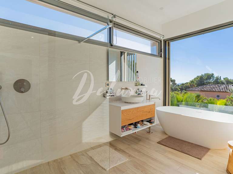 Villa Saint-Raphaël - 3 chambres - 160m²