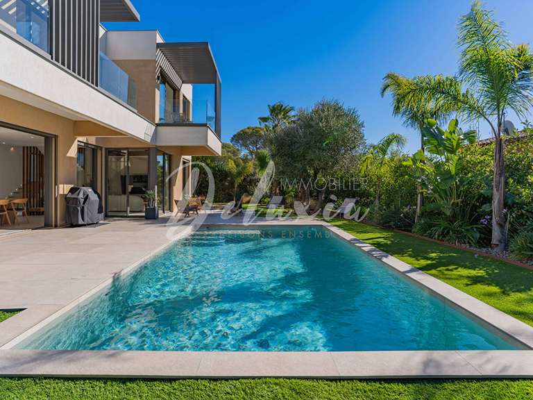 Villa Saint-Raphaël - 3 chambres - 160m²