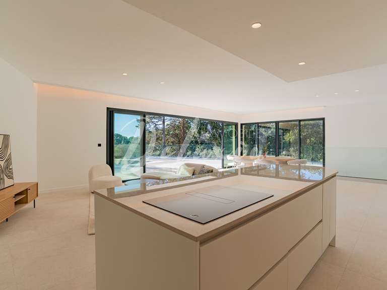 Villa Saint-Raphaël - 4 chambres - 200m²