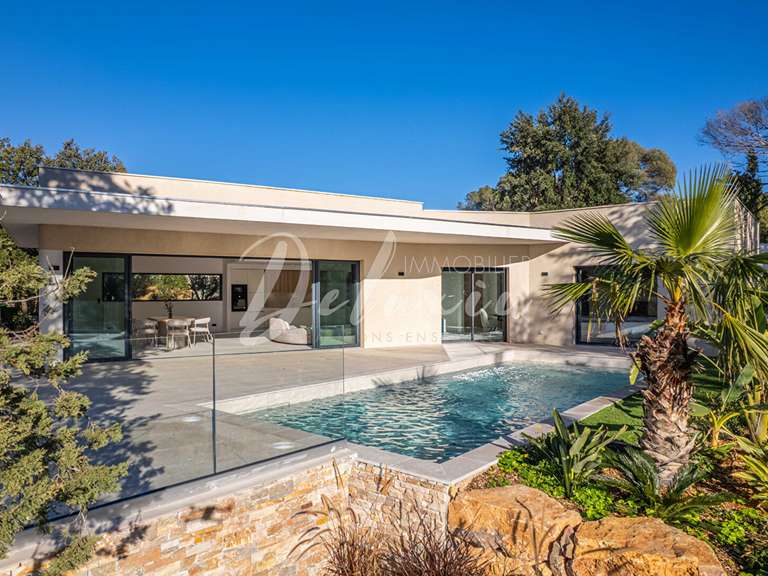 Villa Saint-Raphaël - 4 chambres - 200m²