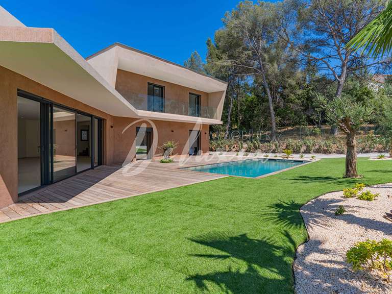 Villa Saint-Raphaël - 5 chambres - 290m²