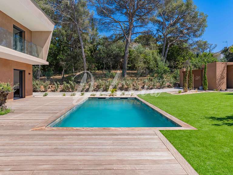 Villa Saint-Raphaël - 5 chambres - 290m²