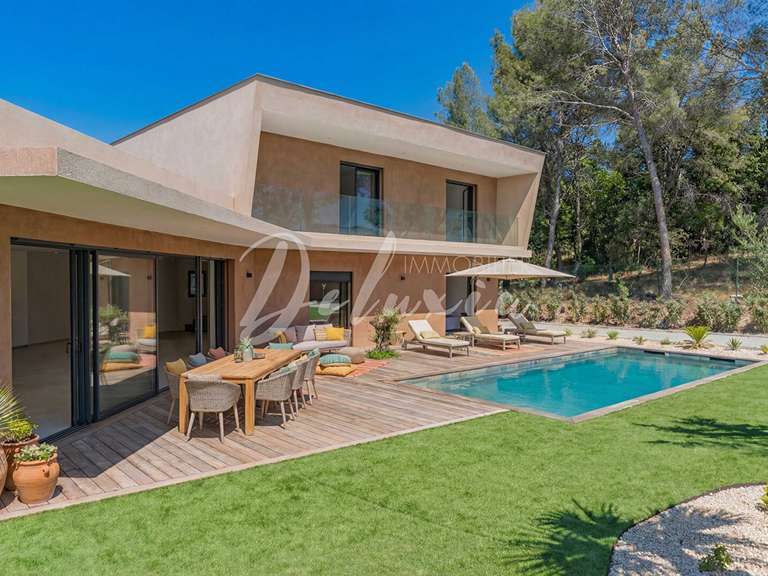 Villa Saint-Raphaël - 5 chambres - 290m²