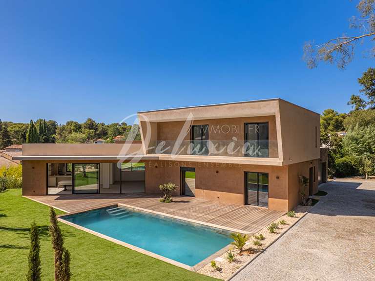 Villa Saint-Raphaël - 5 chambres - 290m²