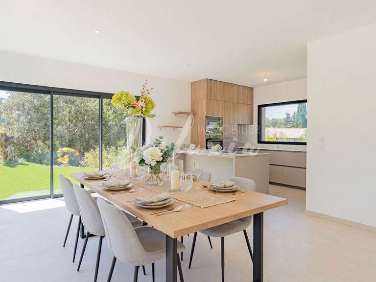 Villa Saint-Raphaël - 5 chambres - 290m²