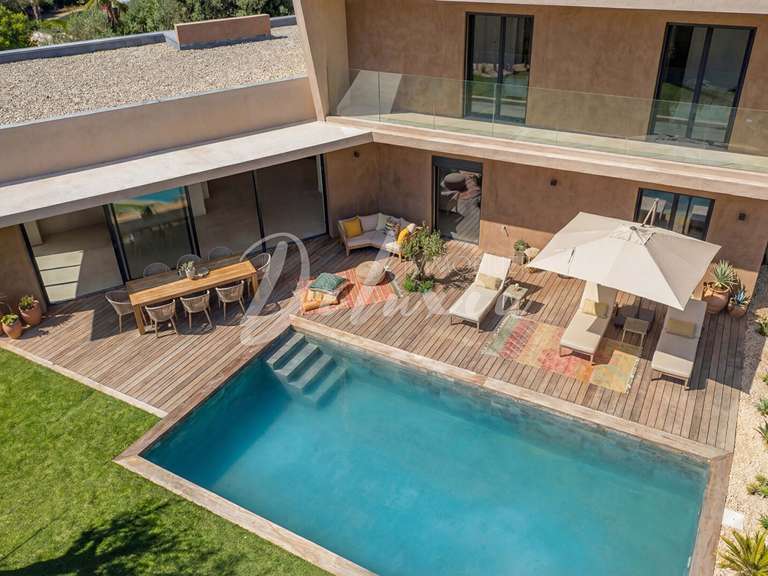 Villa Saint-Raphaël - 5 chambres - 290m²