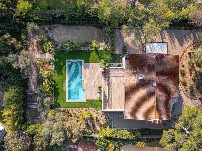 Villa Saint-Raphaël - 5 chambres - 190m²