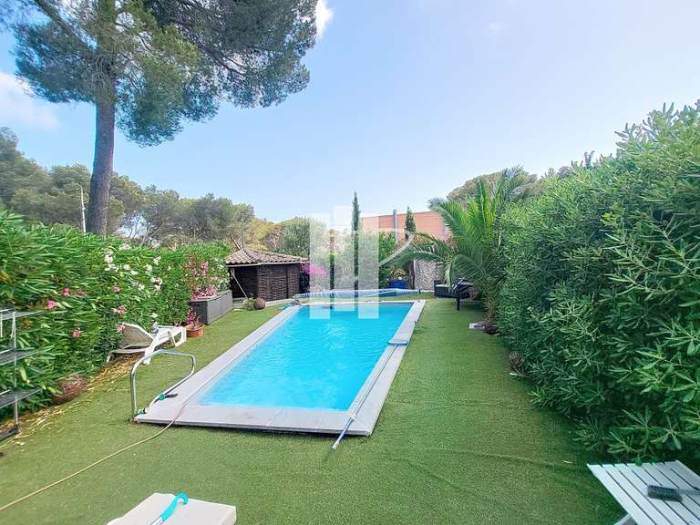 Villa Saint-Raphaël - 2 chambres - 90m²