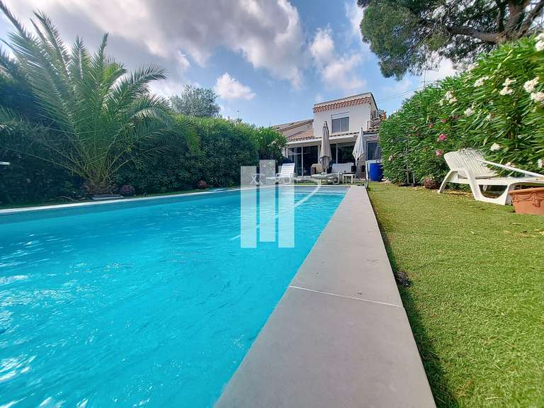Villa Saint-Raphaël - 2 chambres - 90m²