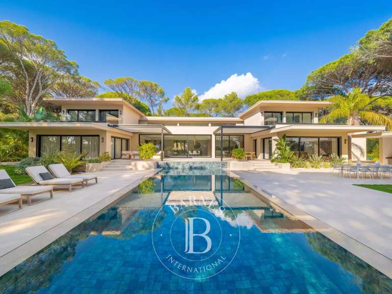 Villa Saint-Raphaël - 6 chambres - 416m²