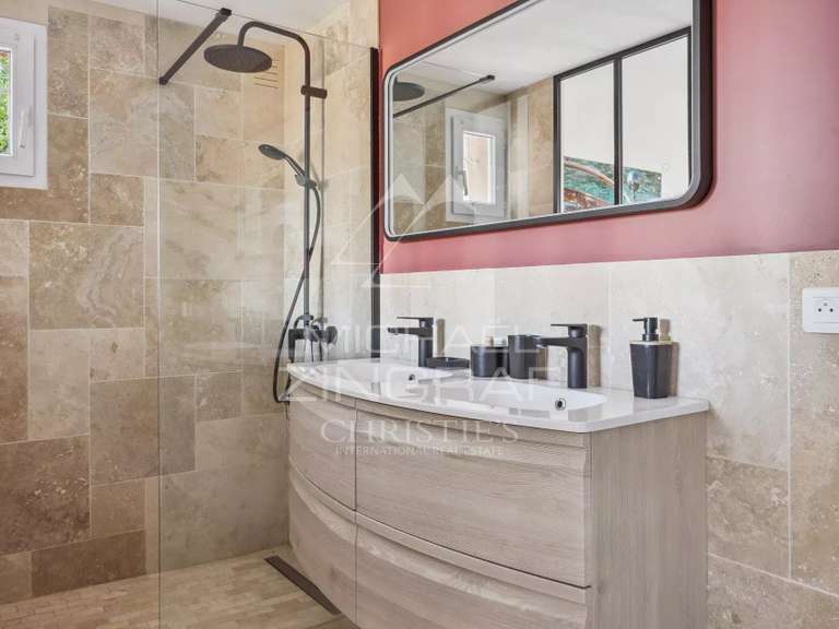 Villa with Sea view Saint-Raphaël - 7 bedrooms - 282m²